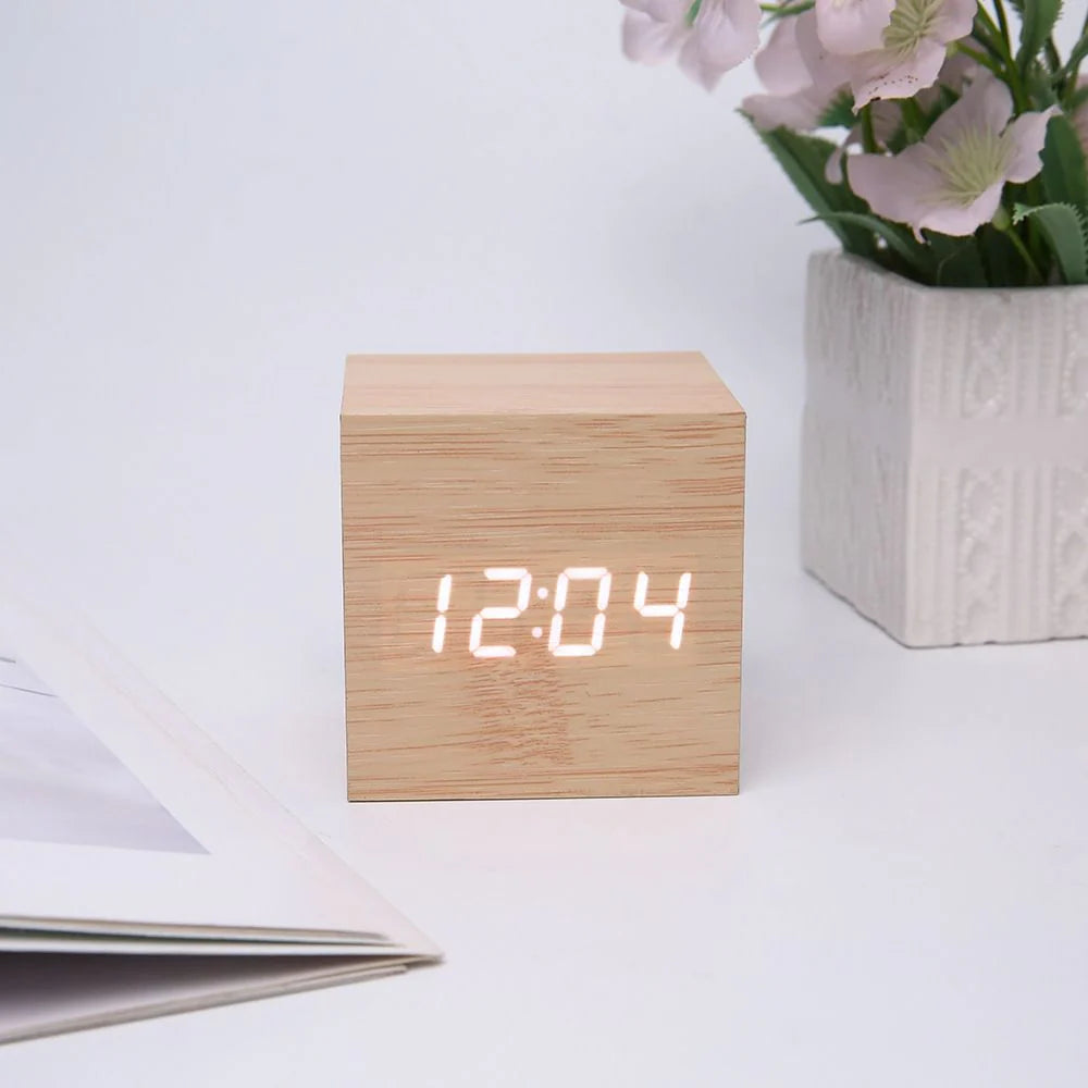 Alva Wooden Minimalist Table Clock