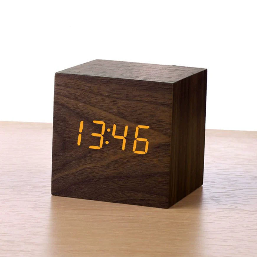 Alva Wooden Minimalist Table Clock